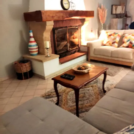 Welcome, Bienvenue, Chez Charly! Holiday home Nebian