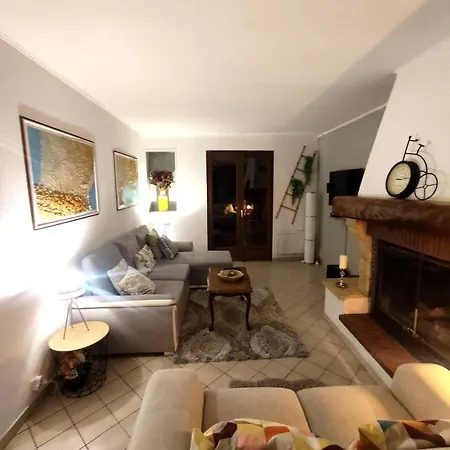 Holiday home Welcome, Bienvenue, Chez Charly! Nebian